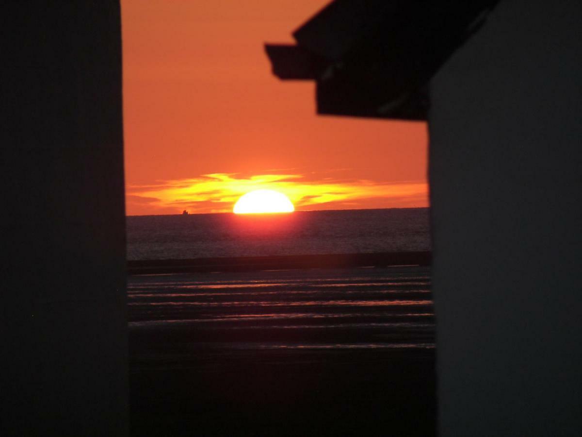 Seaways Cottage Hoylake Bagian luar foto